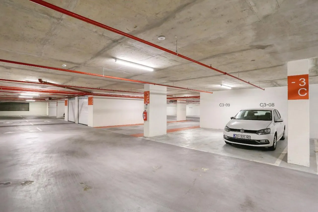 Apartments Luna With Free Parking Zadar Croacia