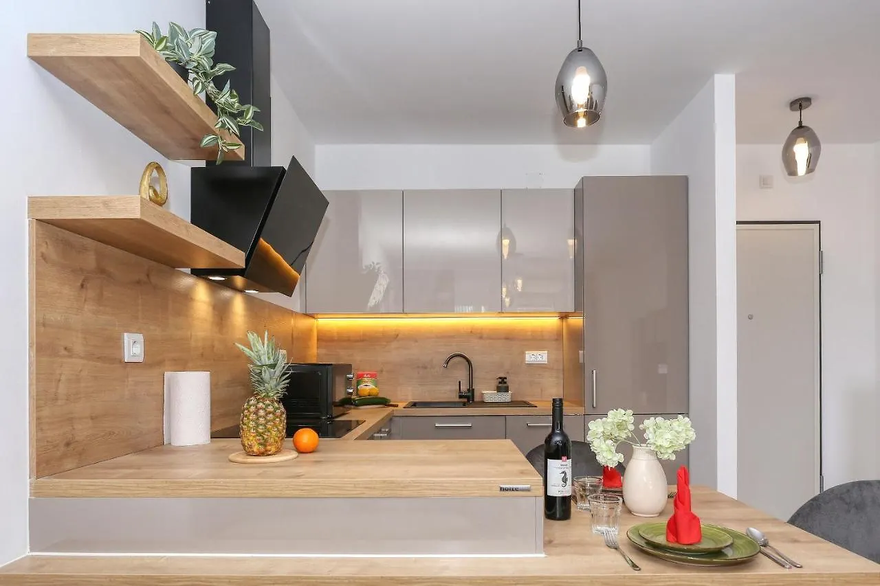 Apartments Luna With Free Parking Zadar 0*,  Croacia