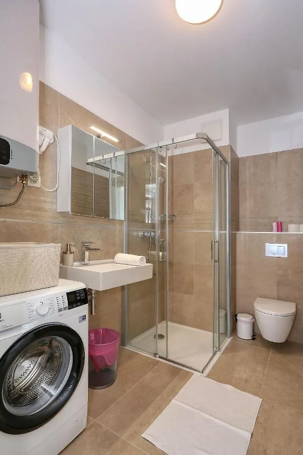 Apartments Luna With Free Parking Zadar